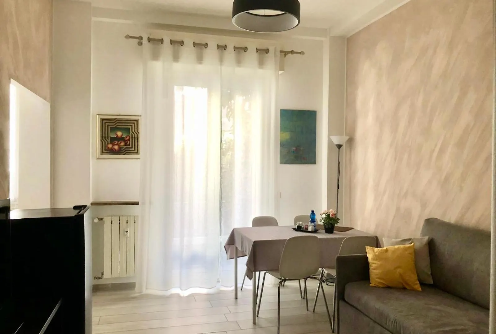 מילאנו Lovely 2 Room Apartment With Small Garden 0*,