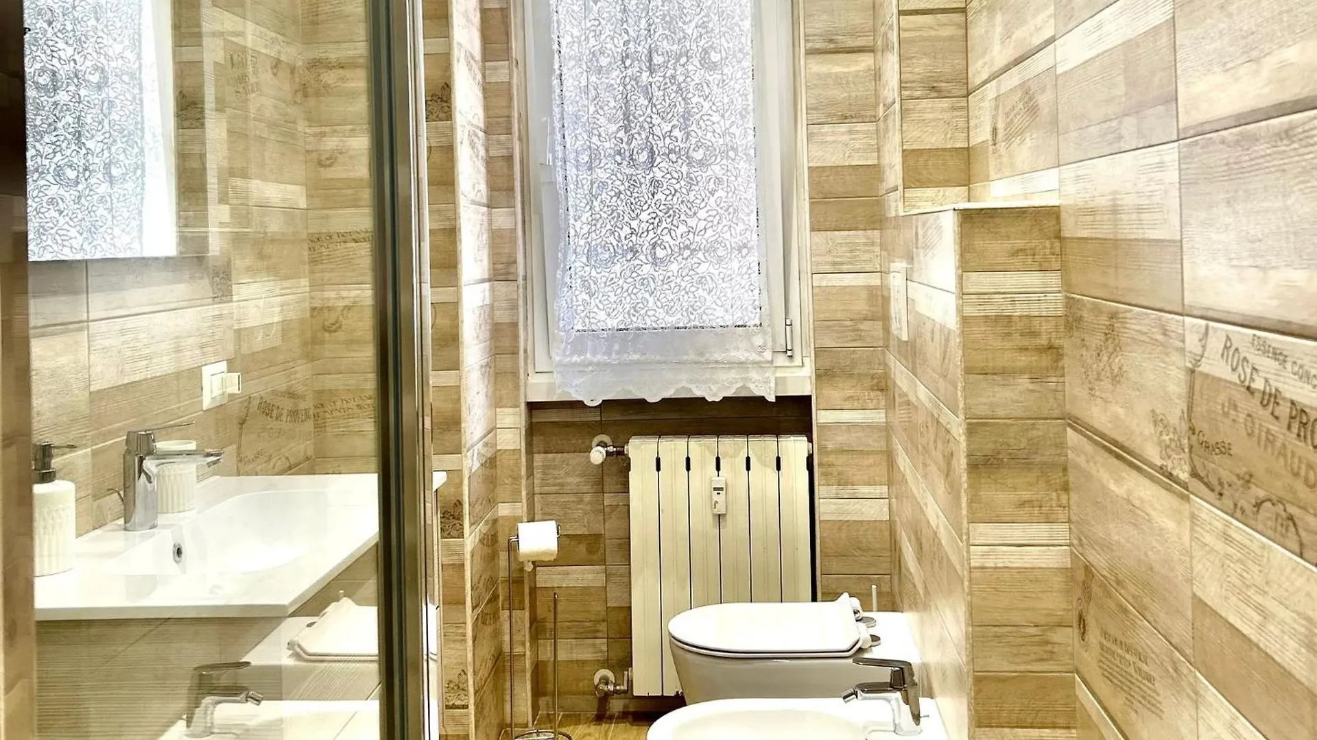 מילאנו Lovely 2 Room Apartment With Small Garden
